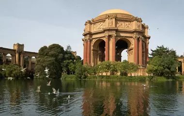 Generate a random place in San Francisco