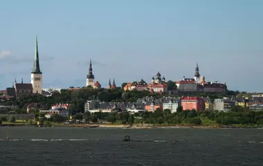 Generate a random place in Tallinn