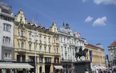 Generate a random place in Zagreb