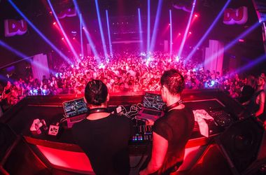 Generate a random place in Vie nocturne