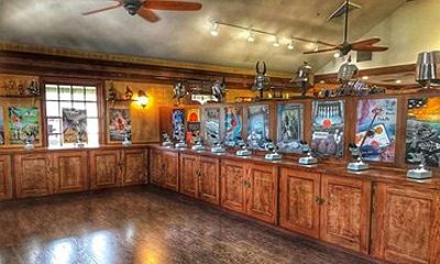 Tiny Art Museum