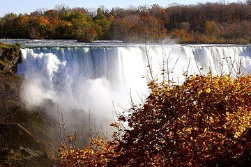 Private Transfer Hamilton Intn'l Airport (YHM) to Niagara Falls