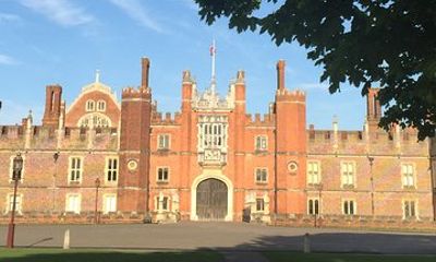 Hampton Court Palace Grounds Bike Tour