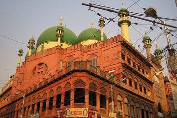 Private Tour: Places of Worship in Kolkata including Mother House