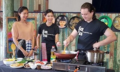 Traditional Myanmar cooking class with market tour
