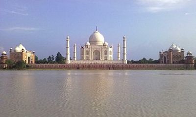 Full Day Agra City Tour with Taj Mahal by Private Car