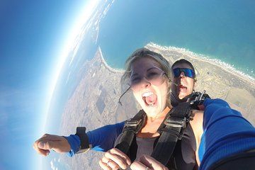 From Melbourne: Tandem Skydive over Great Ocean Road