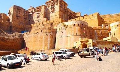 Bikaner Full Day Sightseeing with Bhandeshwari Jain Temple and Lunch