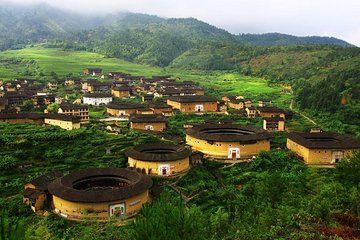 FujianTulou Cluster Tour with accommodation in Chuxi and transfers from Xiamen