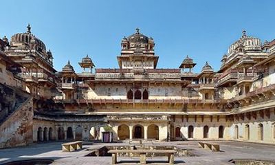 Private Custom Tour: Orchha Sightseeing with Guide and transfers