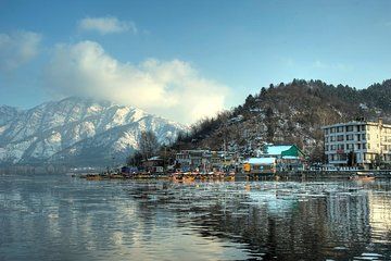 Private Custom Excursion Tour to Gulmarg from Srinagar with Guide