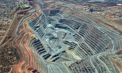 30-Minute Kalgoorlie Big Pit Scenic Flight