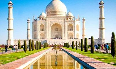 Private Tour:Sunrise Taj Mahal Love Tour From Delhi including Agra fort