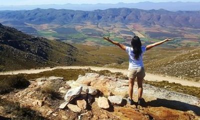 Half-Day Swartberg Pass PRIVATE Tour (including lunch & transfer - Oudtshoorn)