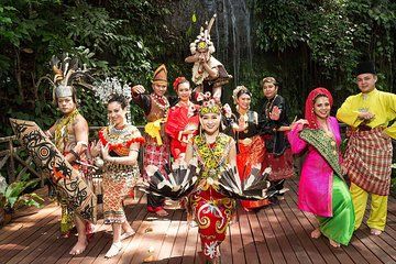 Sarawak Cultural Village & Matang Wildlife Center Tour