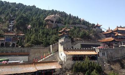 Skip Mountain Bus Waiting: Private Mianshan Day Tour from Taiyuan
