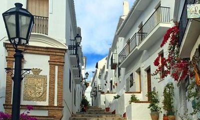 Semi-private Tour to Frigiliana and The Lost Village with lunch included