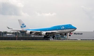 Private Transfer from Zaandam to AMS Amsterdam Schiphol Airport