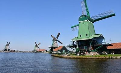 Zaanse Schans & Volendam Small-Group Tour with Hotel Pickup