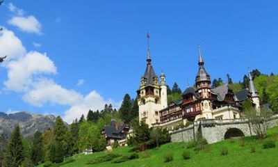 Hiking from the King's Castle to the Queen's Heart