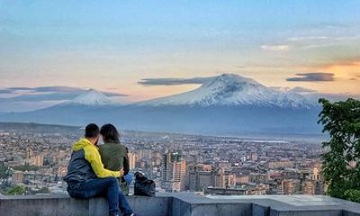 Private tour - Experience evening beauty of Yerevan
