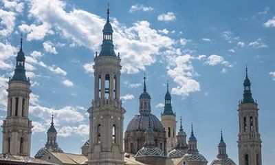 Private City Tour of Zaragoza with driver & official tour guide w/ Hotel pick up