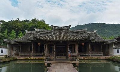 Private tour to Nan Xi river bamboo rafting and Lishui old street