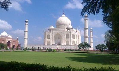 Taj Mahal Sunrise Tour