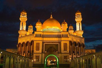 Brunei By Night Private Tour & Traditional Dinner