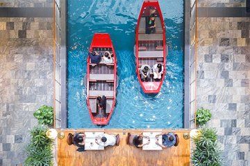 Sampan Rides at Marina Bay Sands