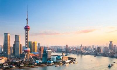 Shanghai City Day Tour with Yuyuan Garden and Huangpu River Cruise