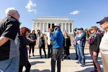 Washington DC Memorials and Monuments Day Tour With 10+ Stops