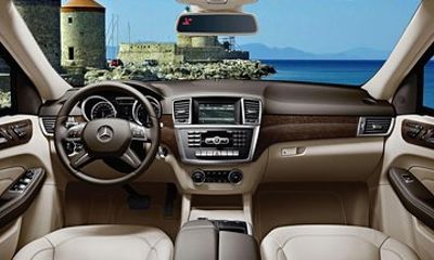 Crete Private Transfer from Eloúnda city to Heraklion (HER) Airport