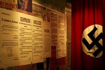 Schindler's Factory Museum & Jewish Ghetto Small Group Tour