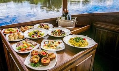 2-Hour Lunch Cruise on the Zambezi River