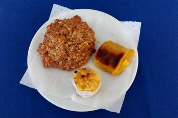 Santarém Norte. Tiles. Cathedral and Diocesan Museum. Sweets and the carnation revolution