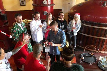 Red White & Brew - Wine, Gin & Beer Tour with Tastings from Adelaide