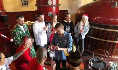Red White & Brew - Wine, Gin & Beer Tour with Tastings from Adelaide