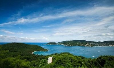 Snorkeling Experience at Las Gatas Beach in Zihuatanejo