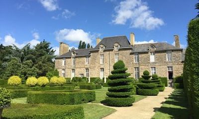 One day stroll in the small towns of character of Ile et Nilaine