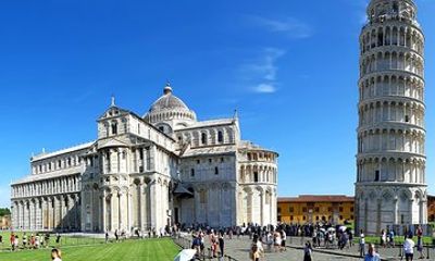 PRIVATE TRANSFER: from Cinque Terre to Florence with stops in Lucca & Pisa
