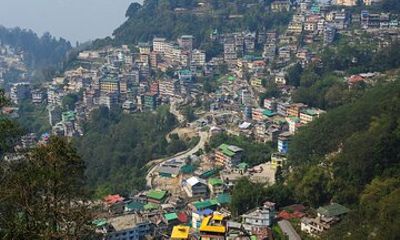 Best of Gangtok (Guided Halfday Sightseeing Tour by Car)