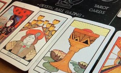 Interactive Mystical Tarot Card Experience