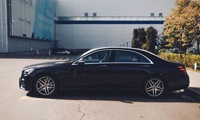 Arrival Private Transfer: Dallas Airport DFW to Dallas in Business Car
