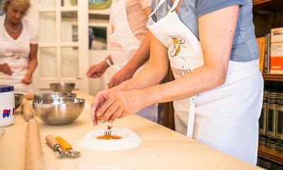 Name your recipe: food market tour and workshop with a Cesarina in Vicenza