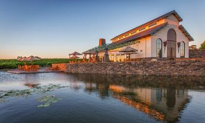 Semi-Private, Modified Hop-On Hop-Off Wine Tasting Tour from Morro and Cayucos