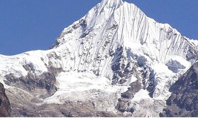 Yalung Base Camp Trekking