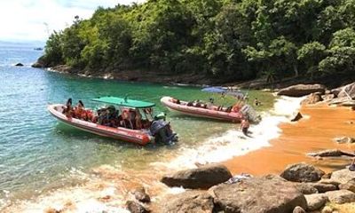 Super boat ride to Castelhanos beach