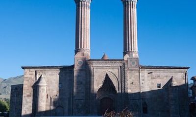 All-inclusive Private Guided Tour of Erzurum City