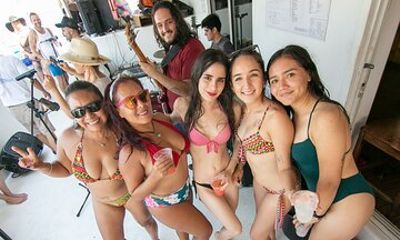VIP on Cabo's floating concerts with open bar & BBQ